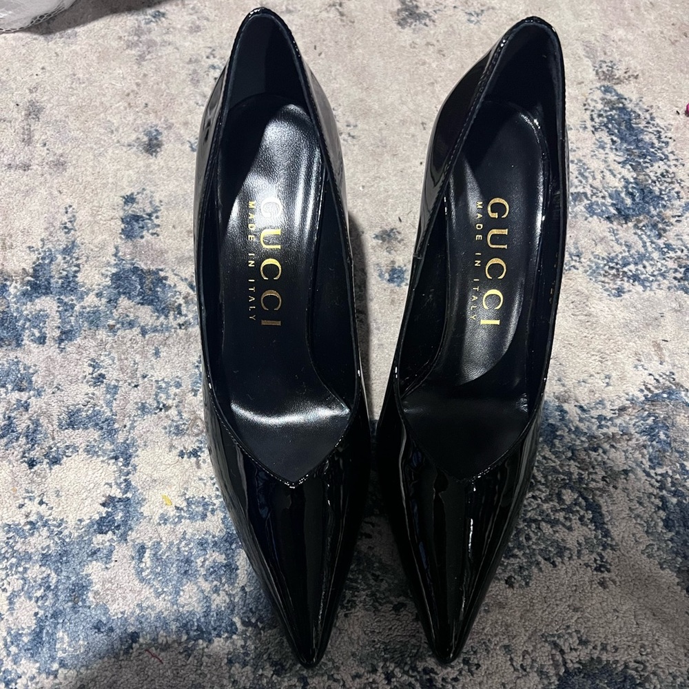 Gucci pumps 3 in heel